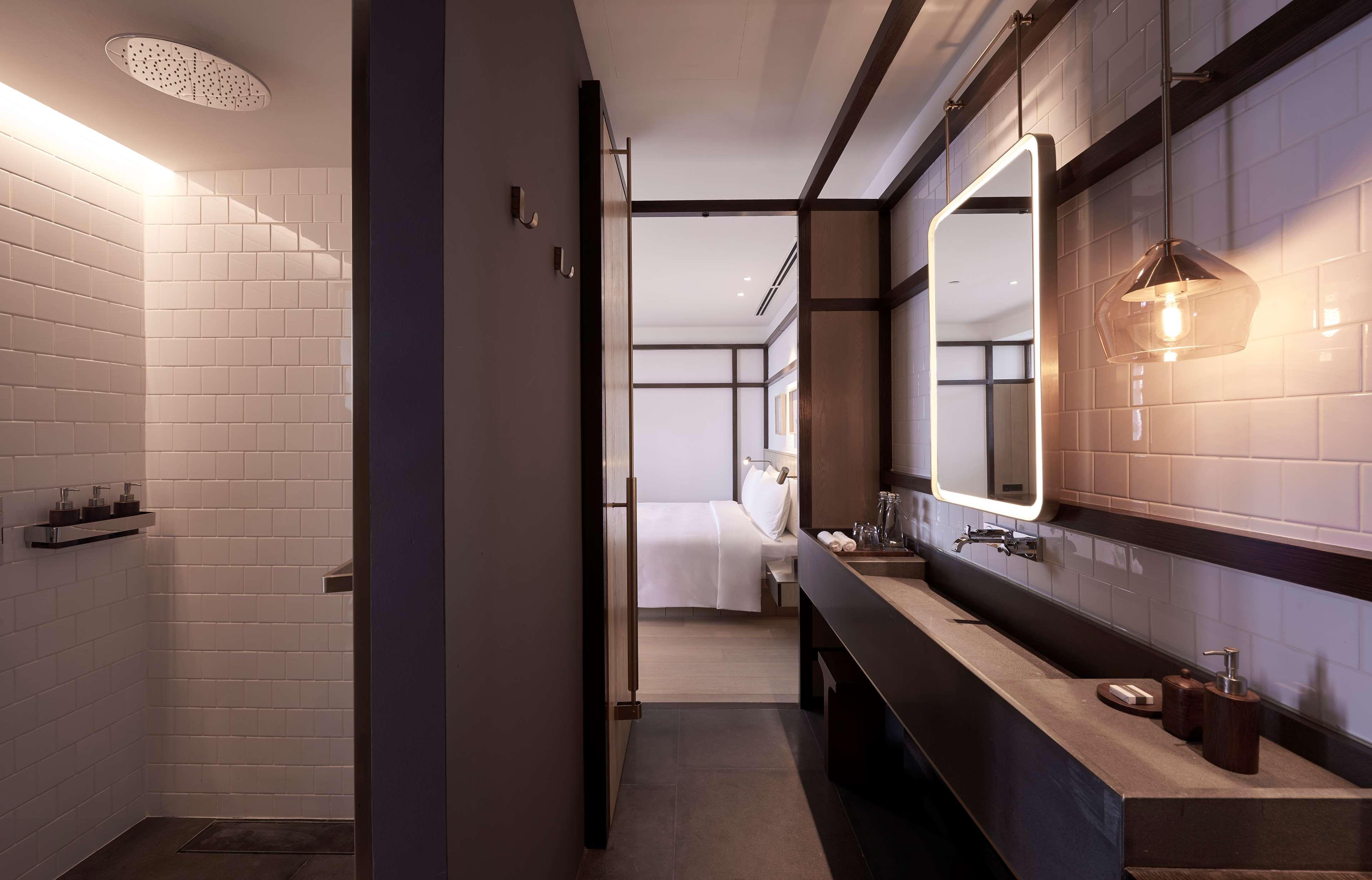 Alila Bangsar Kuala Lumpur Hotel Exterior photo Bathroom
