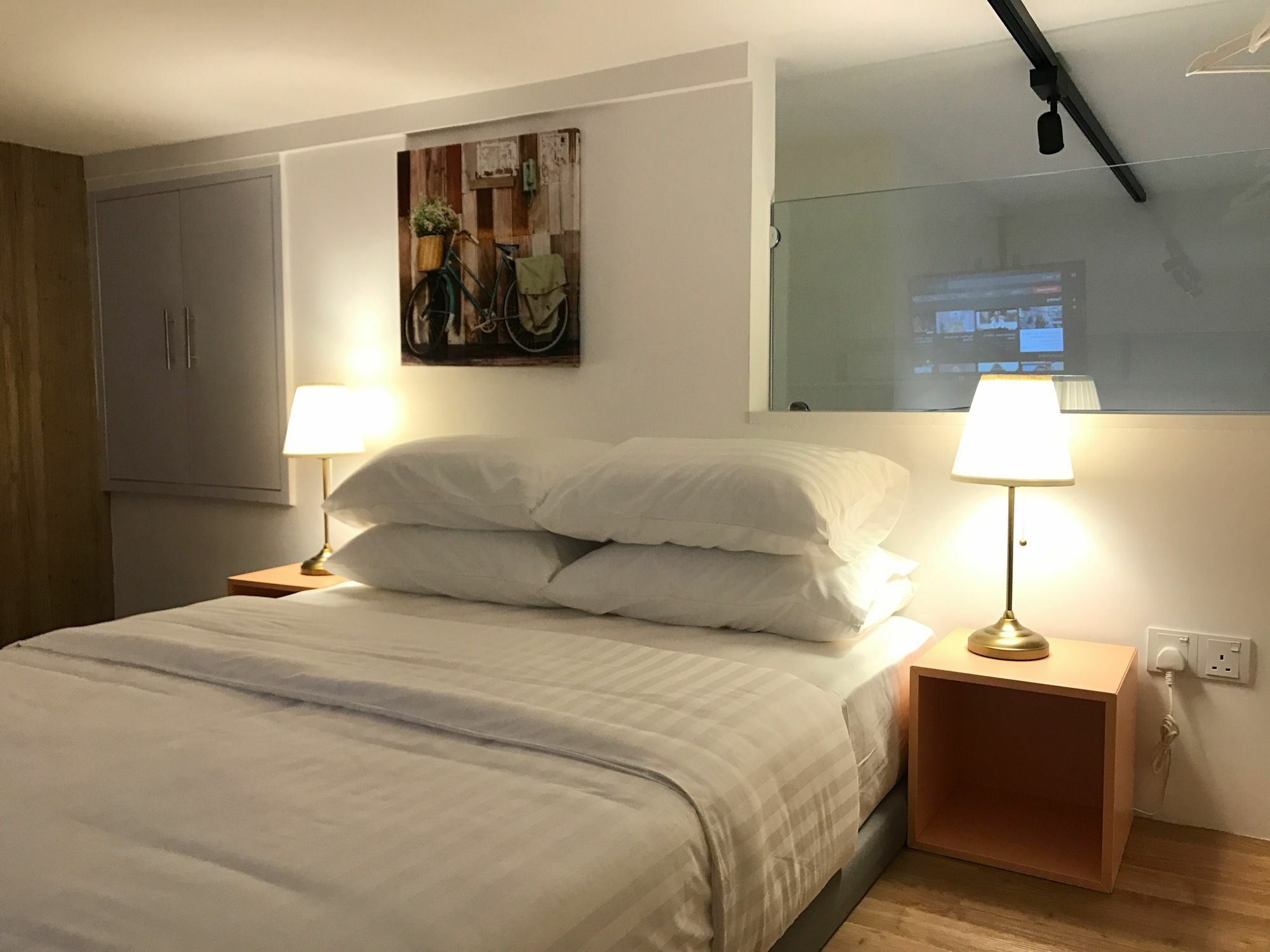Alila Bangsar Kuala Lumpur Hotel Exterior photo A bedroom in a serviced apartment in Singapore